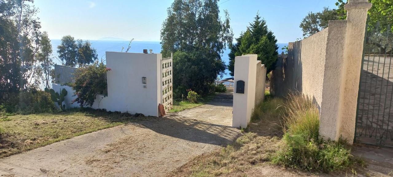 Casa Scirocco Villa Messina Exterior photo